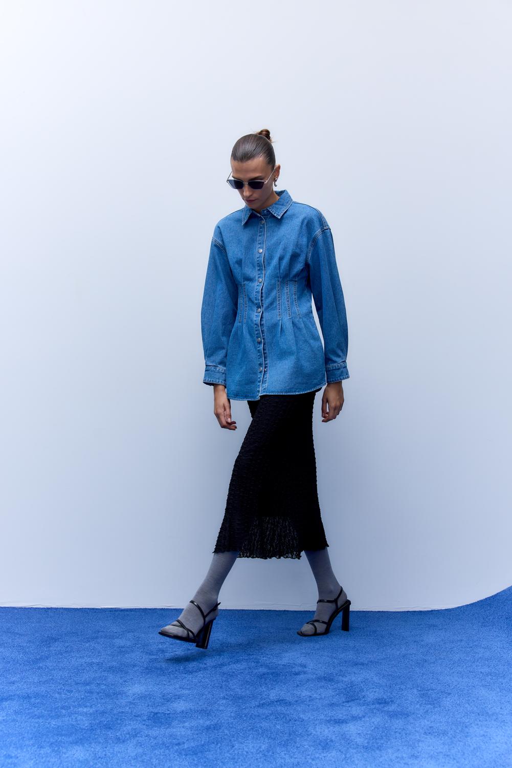 model_shot-creative