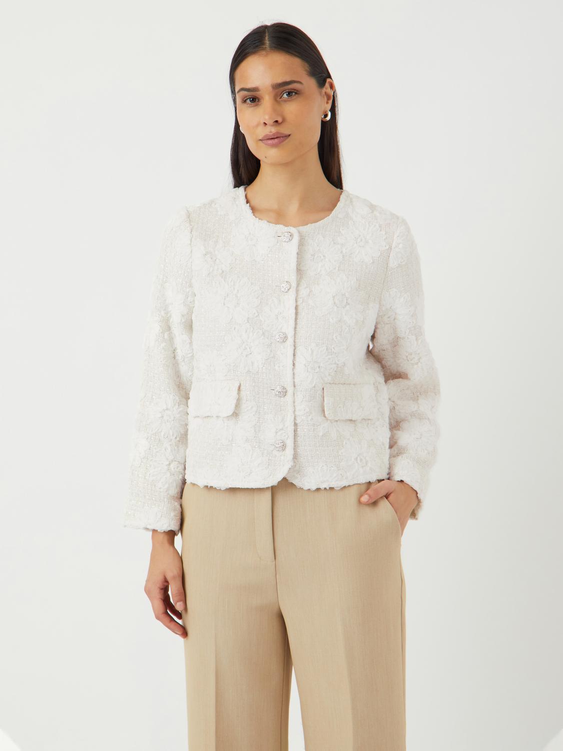model_shot-front