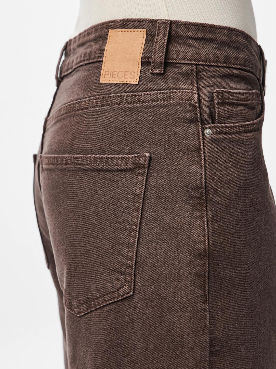 model_shot-detail