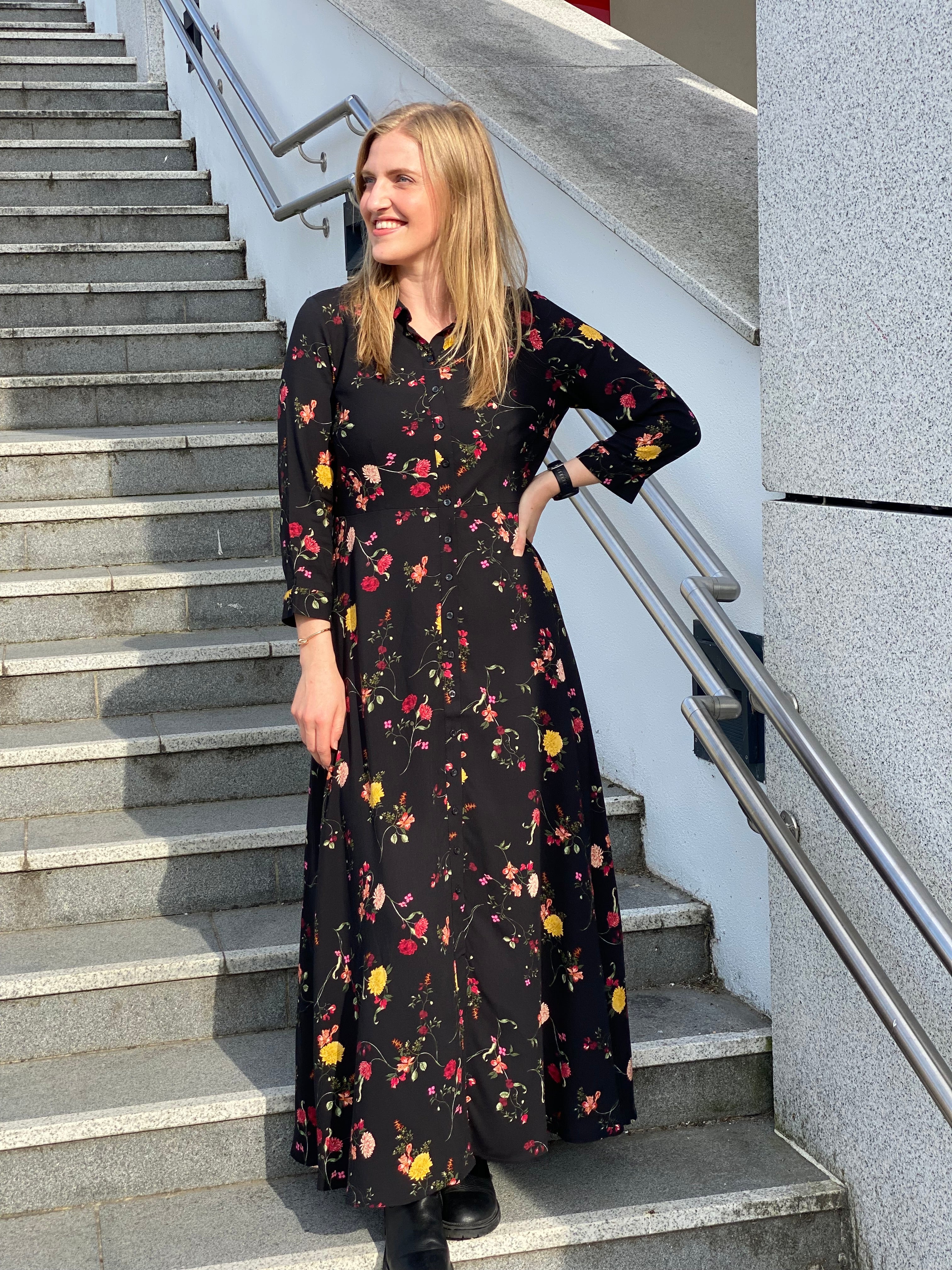 YASSAVANNA Long Dress - Black