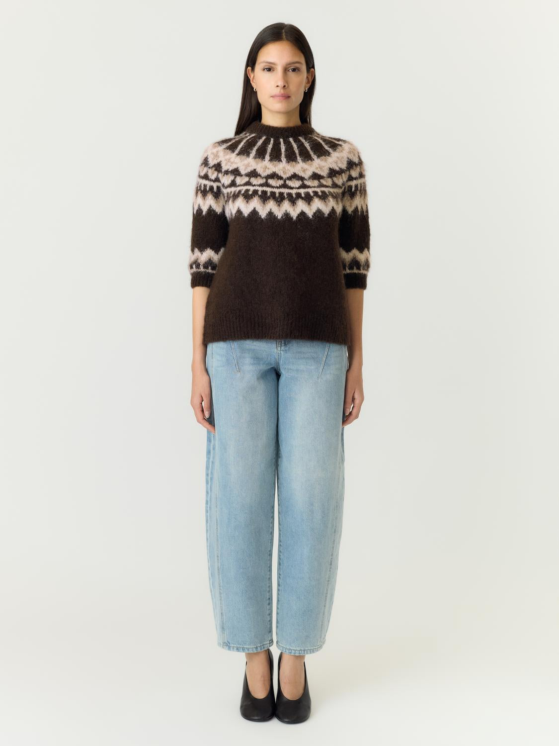 model_shot-front_full