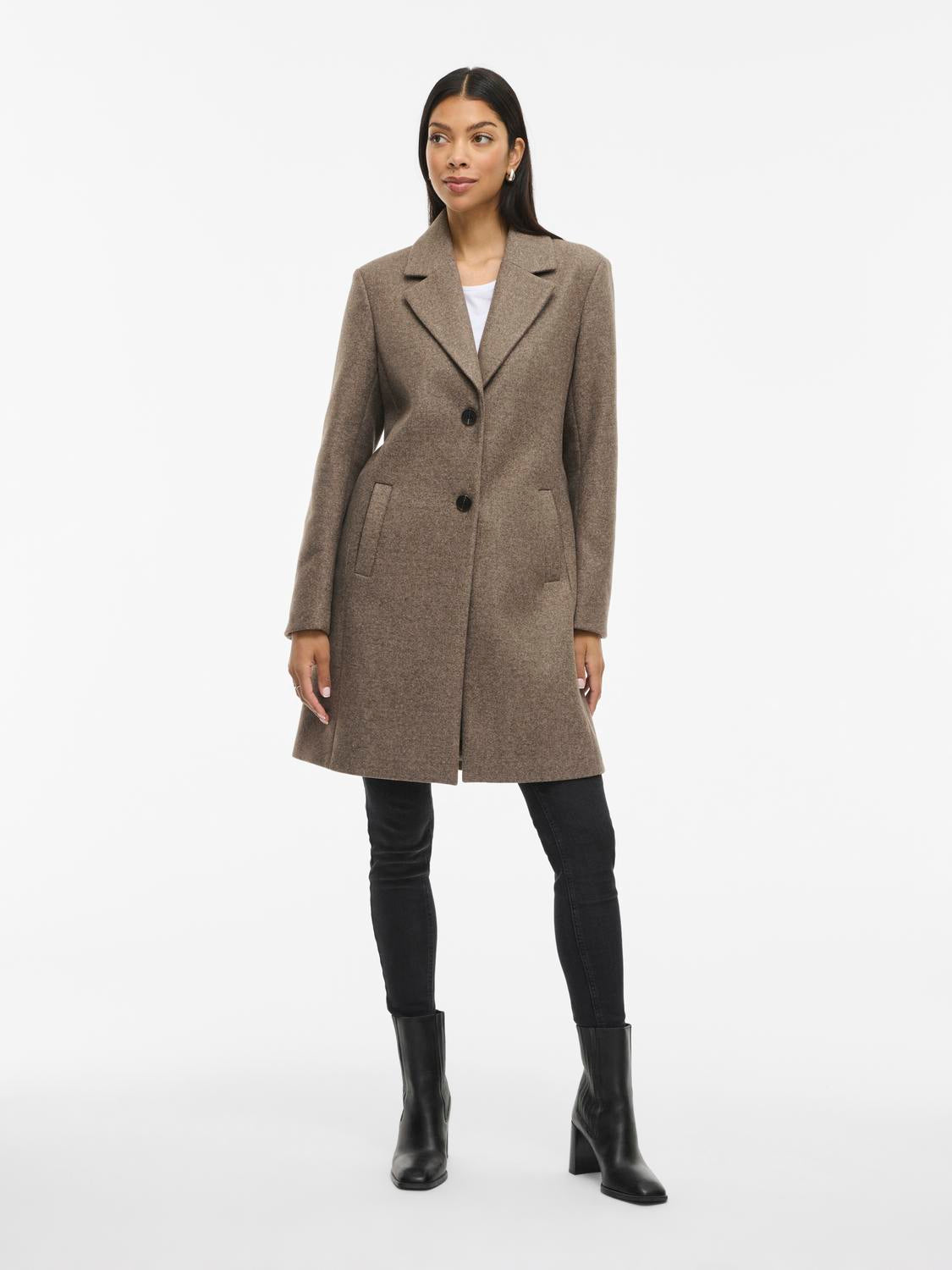 model_shot-front