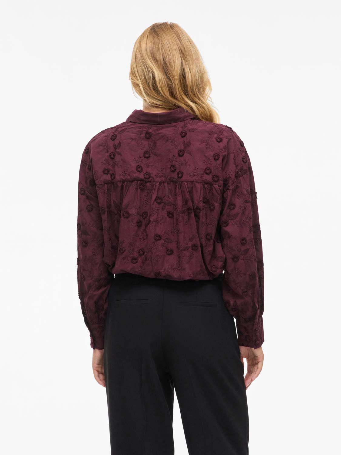 model_shot-back
