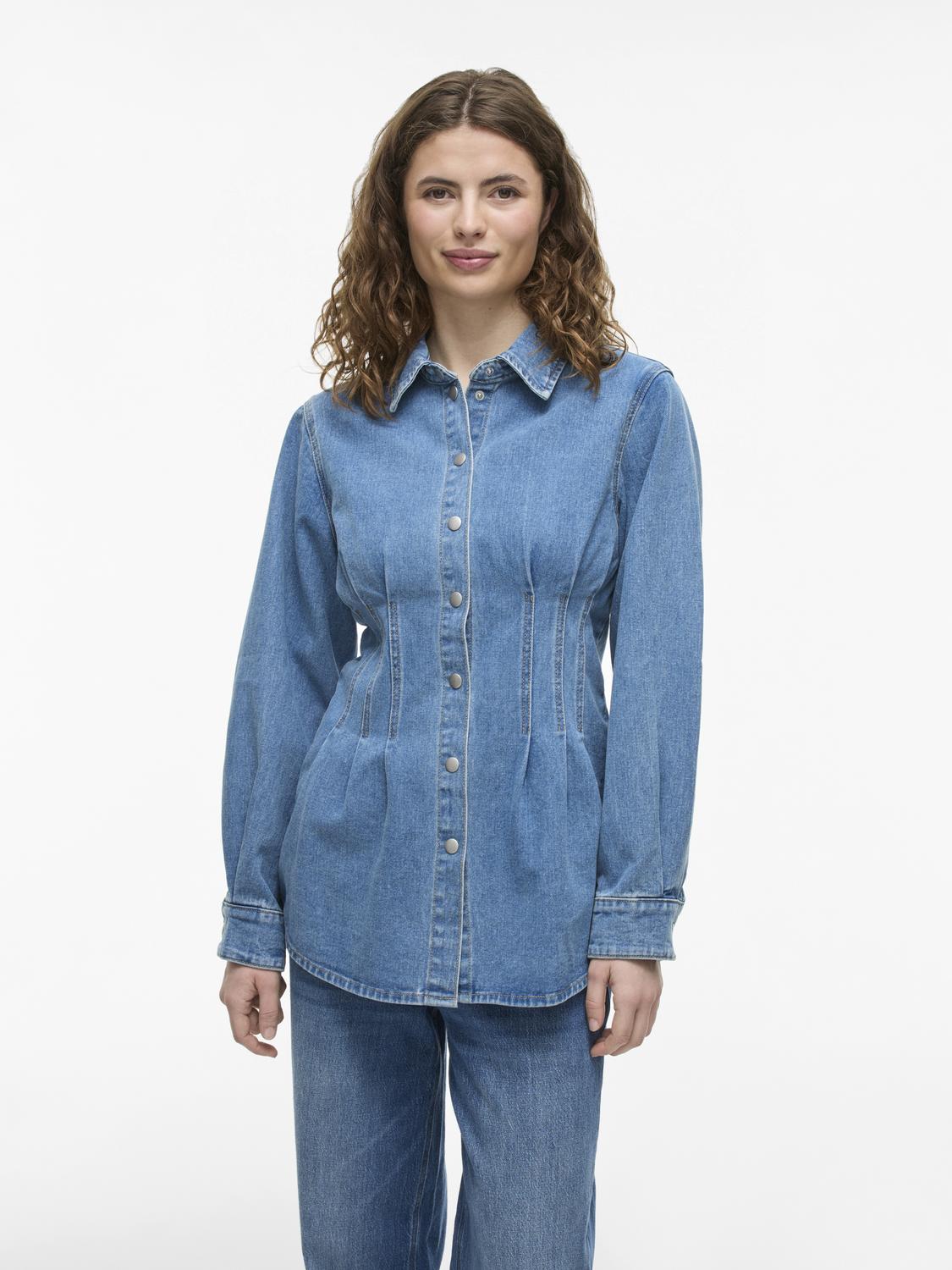 model_shot-front