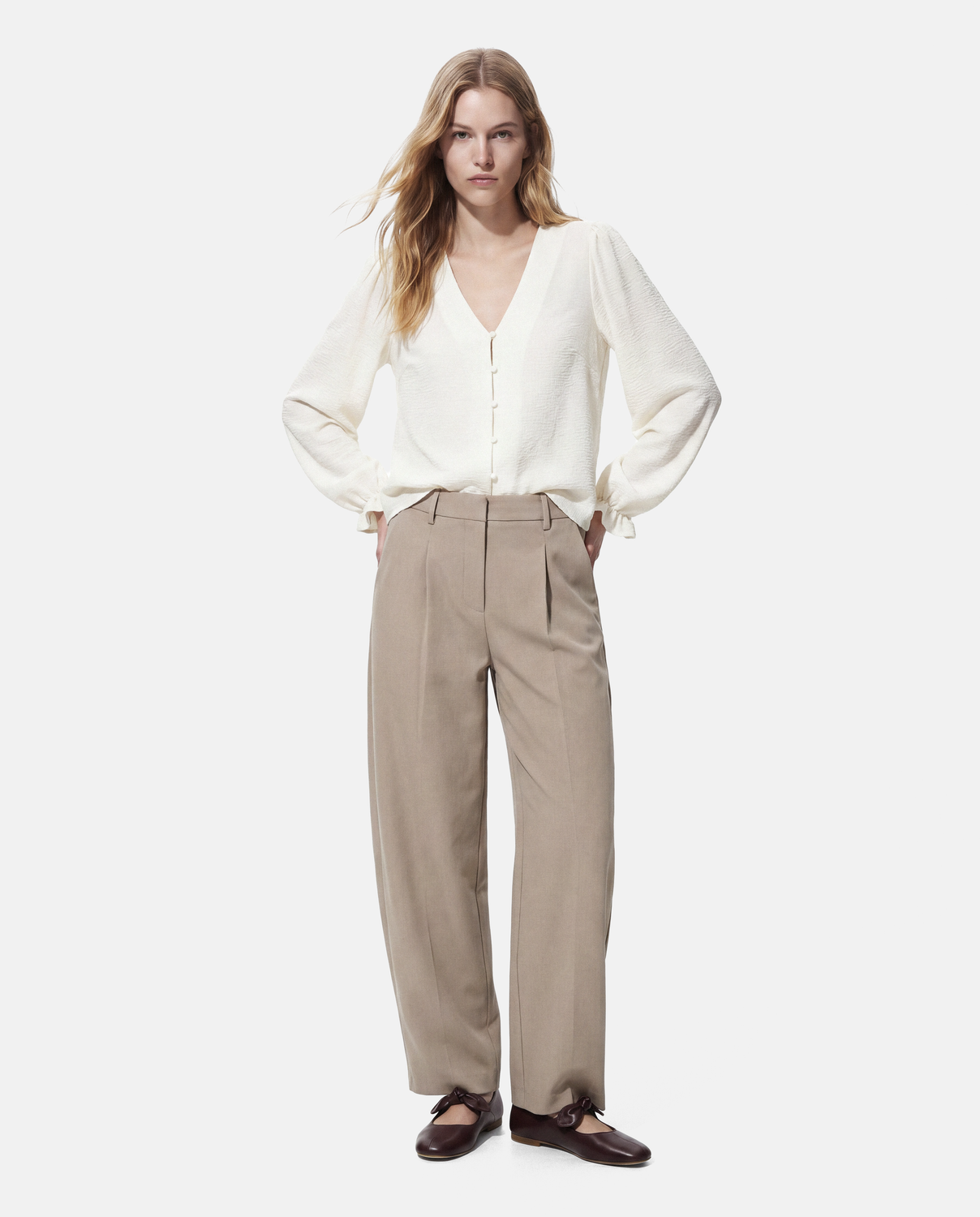 model_shot-front_full