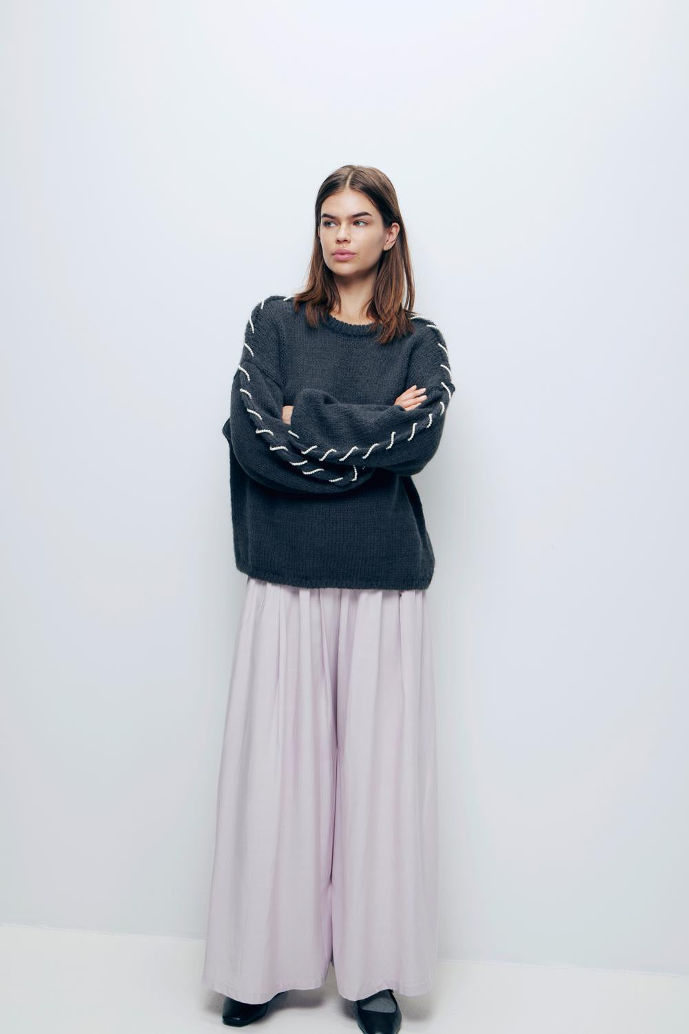 model_shot-creative
