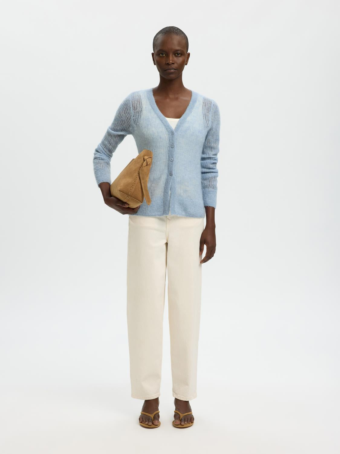 model_shot-creative