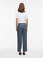 model_shot-back