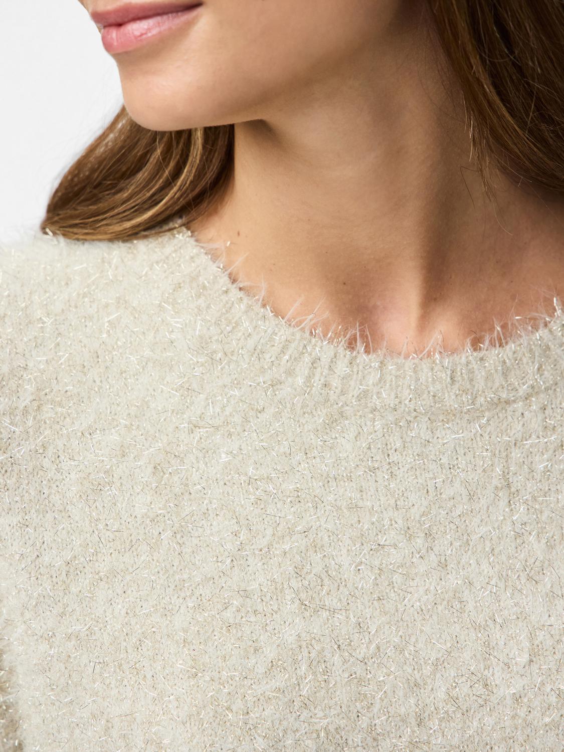 model_shot-detail