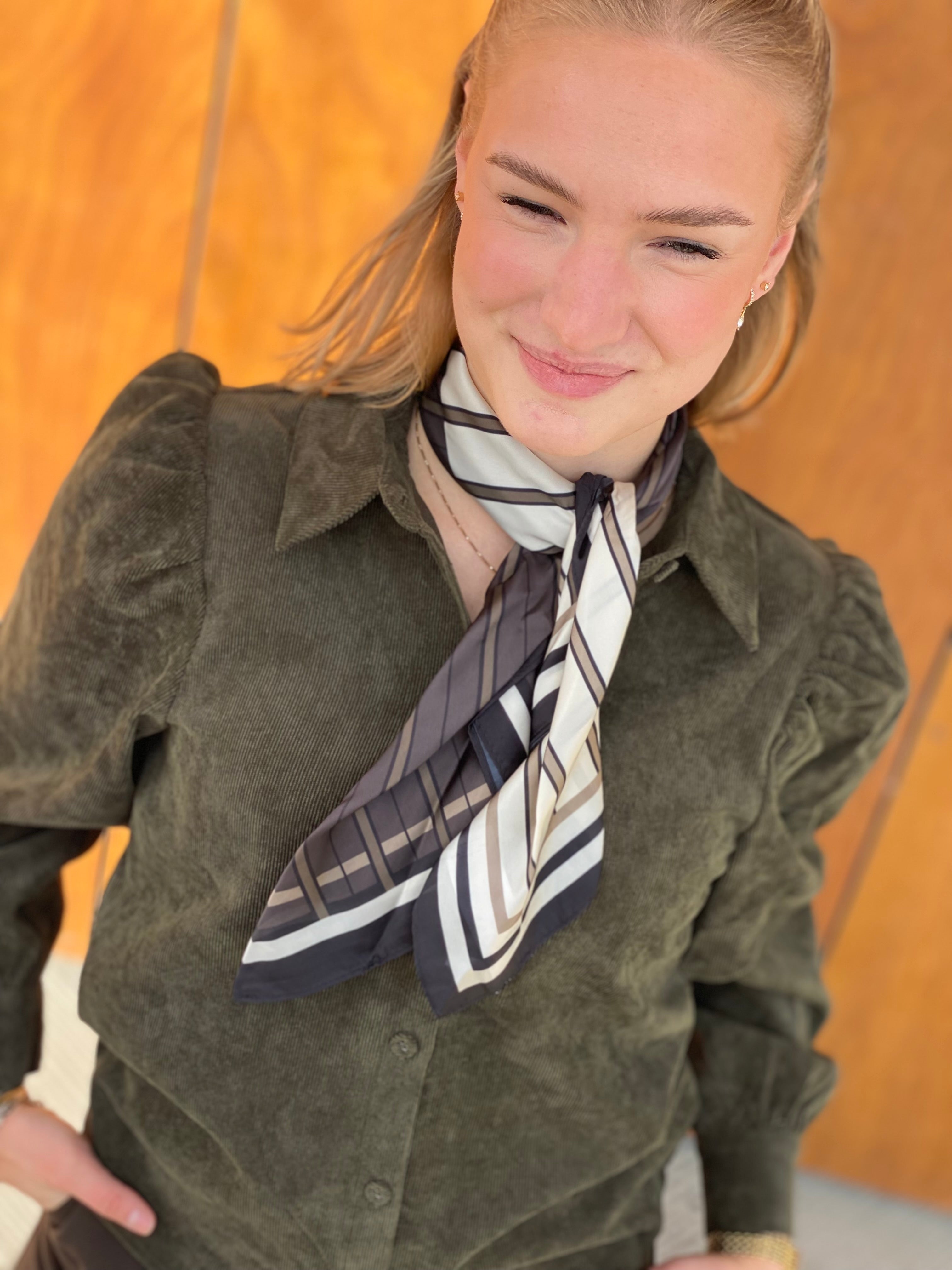 PCJUSTINA Light Scarf - Dark Olive