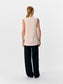 model_shot-back