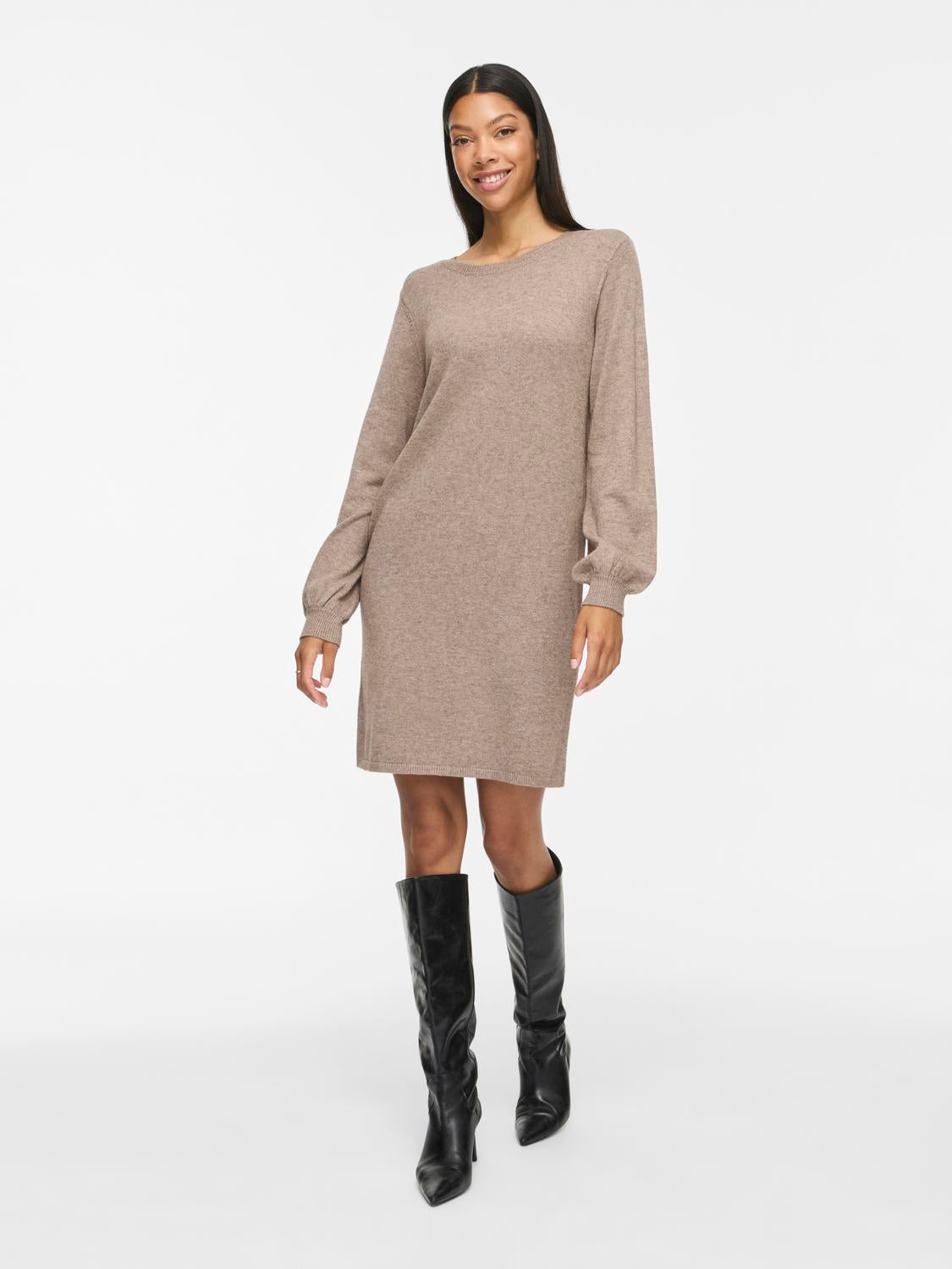 model_shot-front