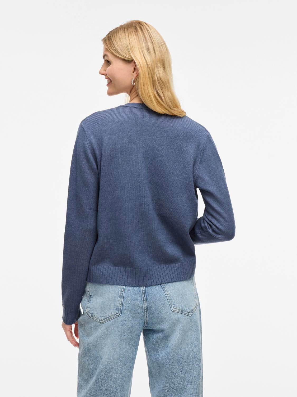 model_shot-back