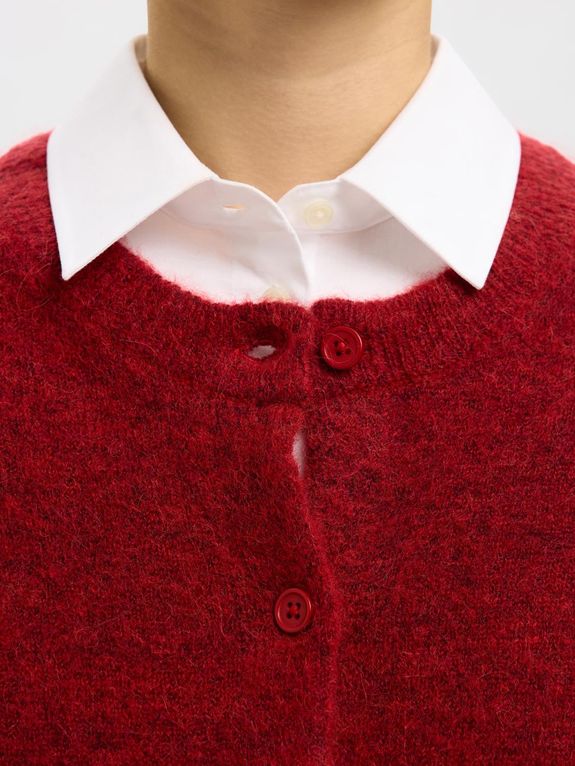model_shot-detail