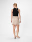 model_shot-back