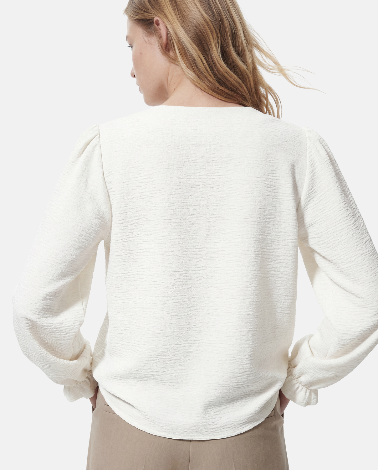 model_shot-detail