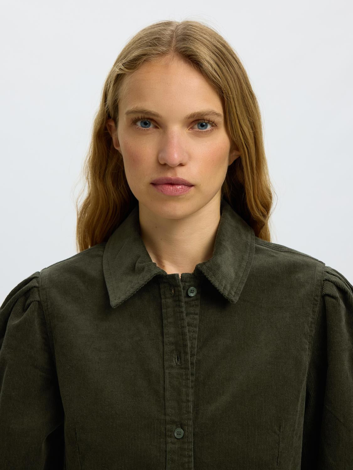 model_shot-detail