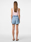 model_shot-back