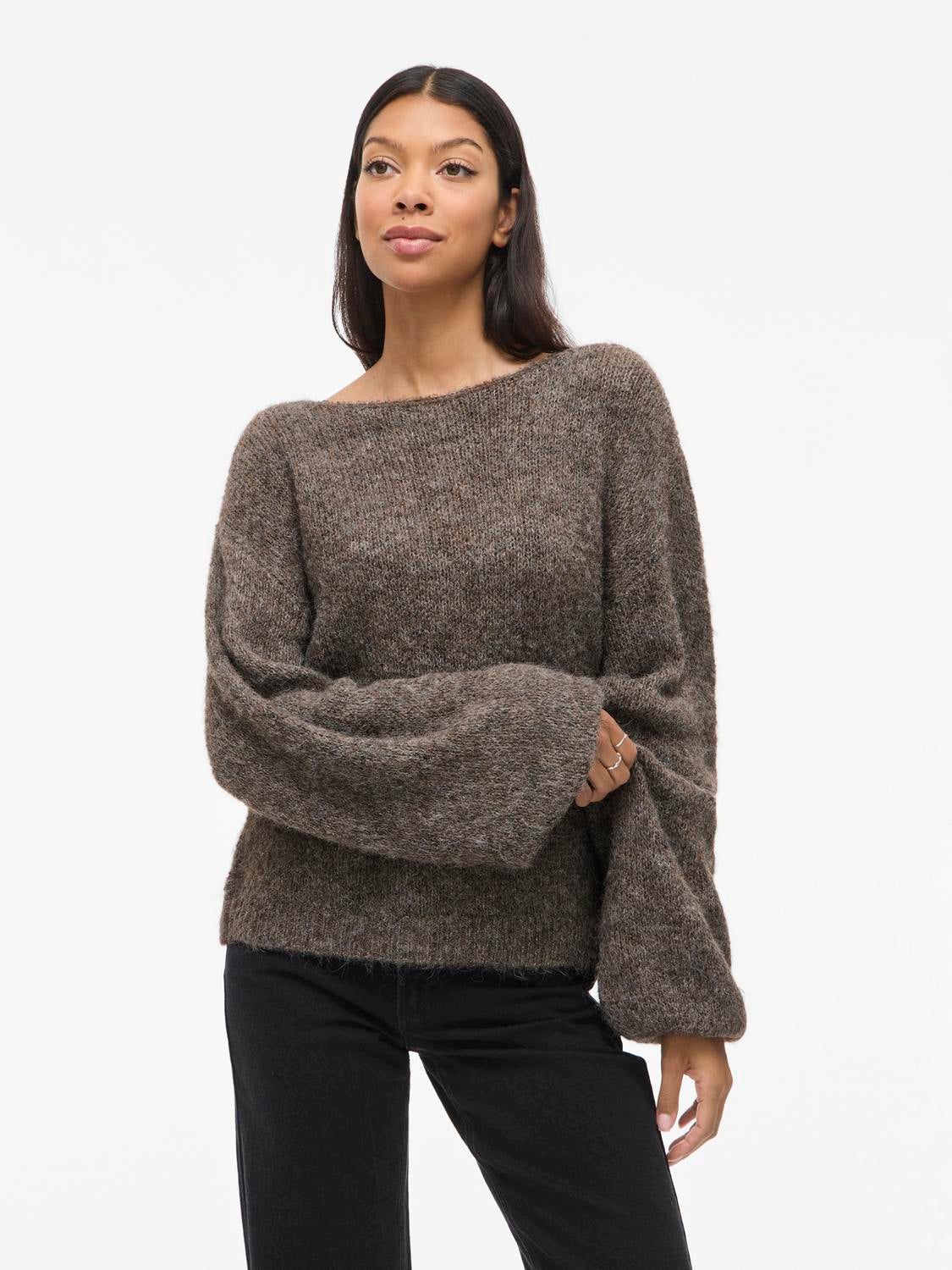 model_shot-front