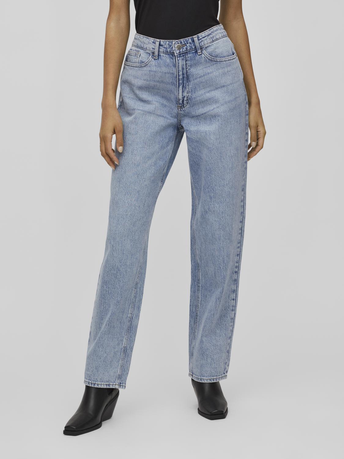 model_shot-front