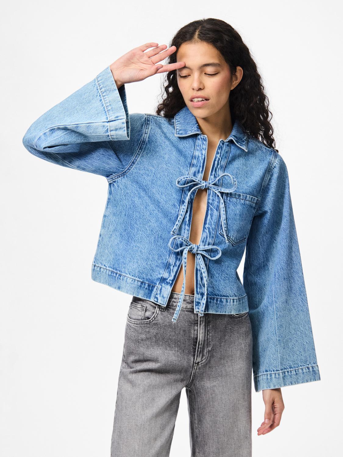 model_shot-front