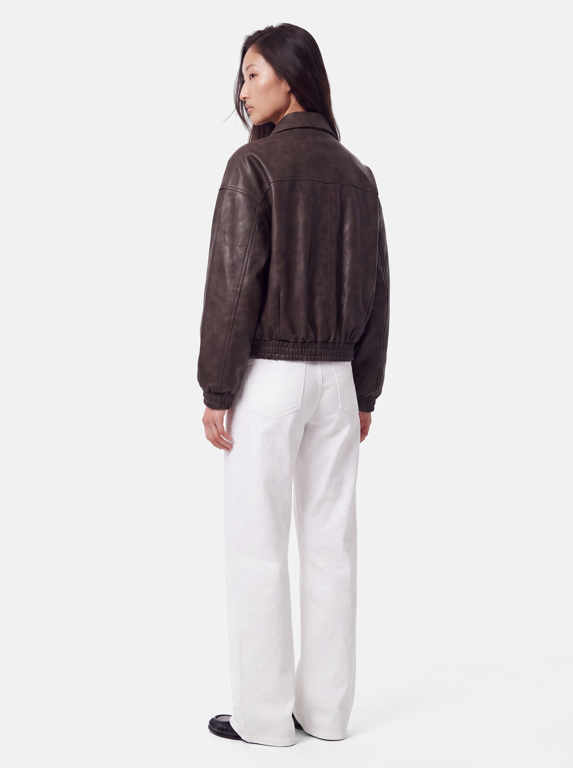 model_shot-back