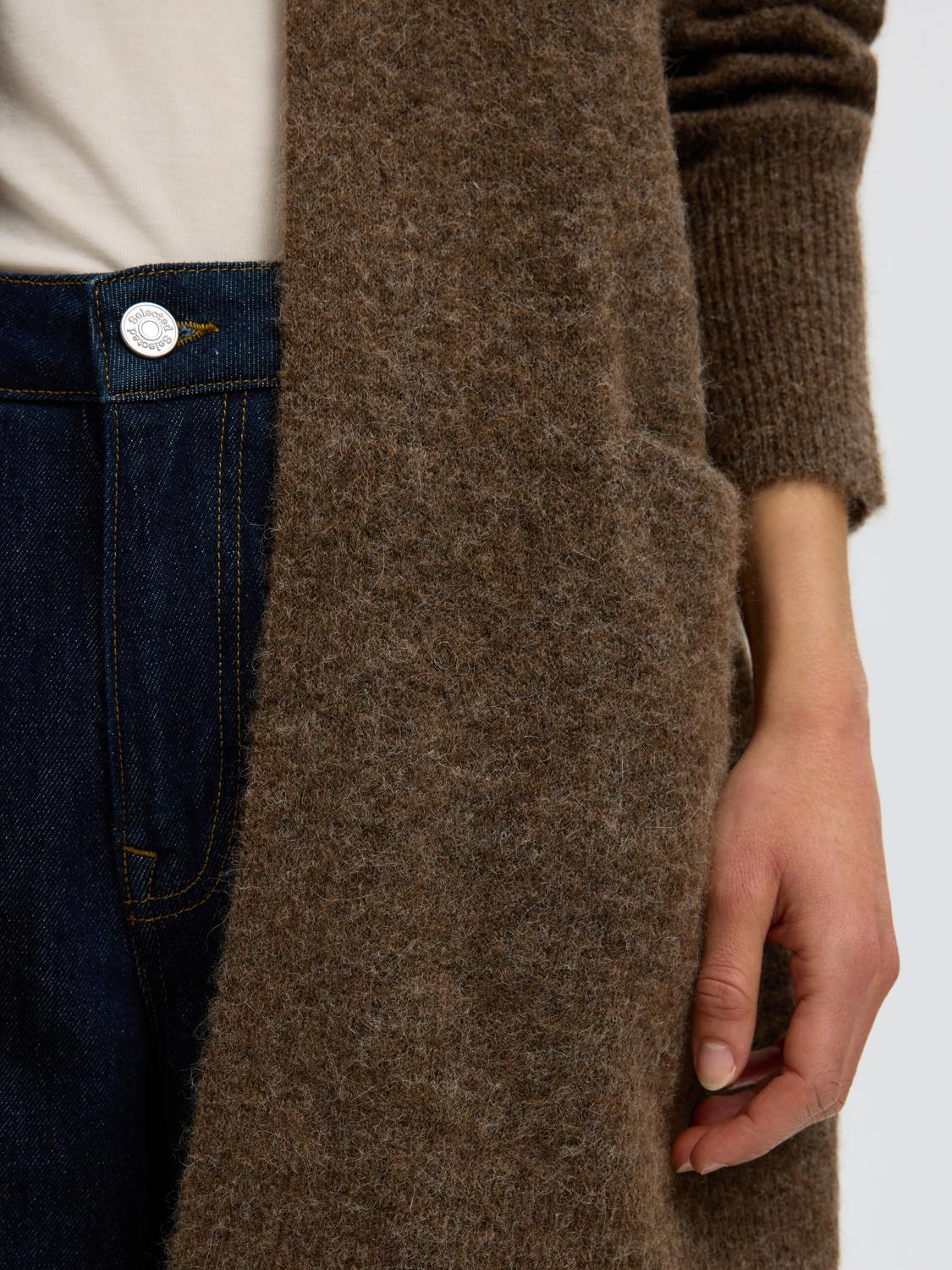 model_shot-detail