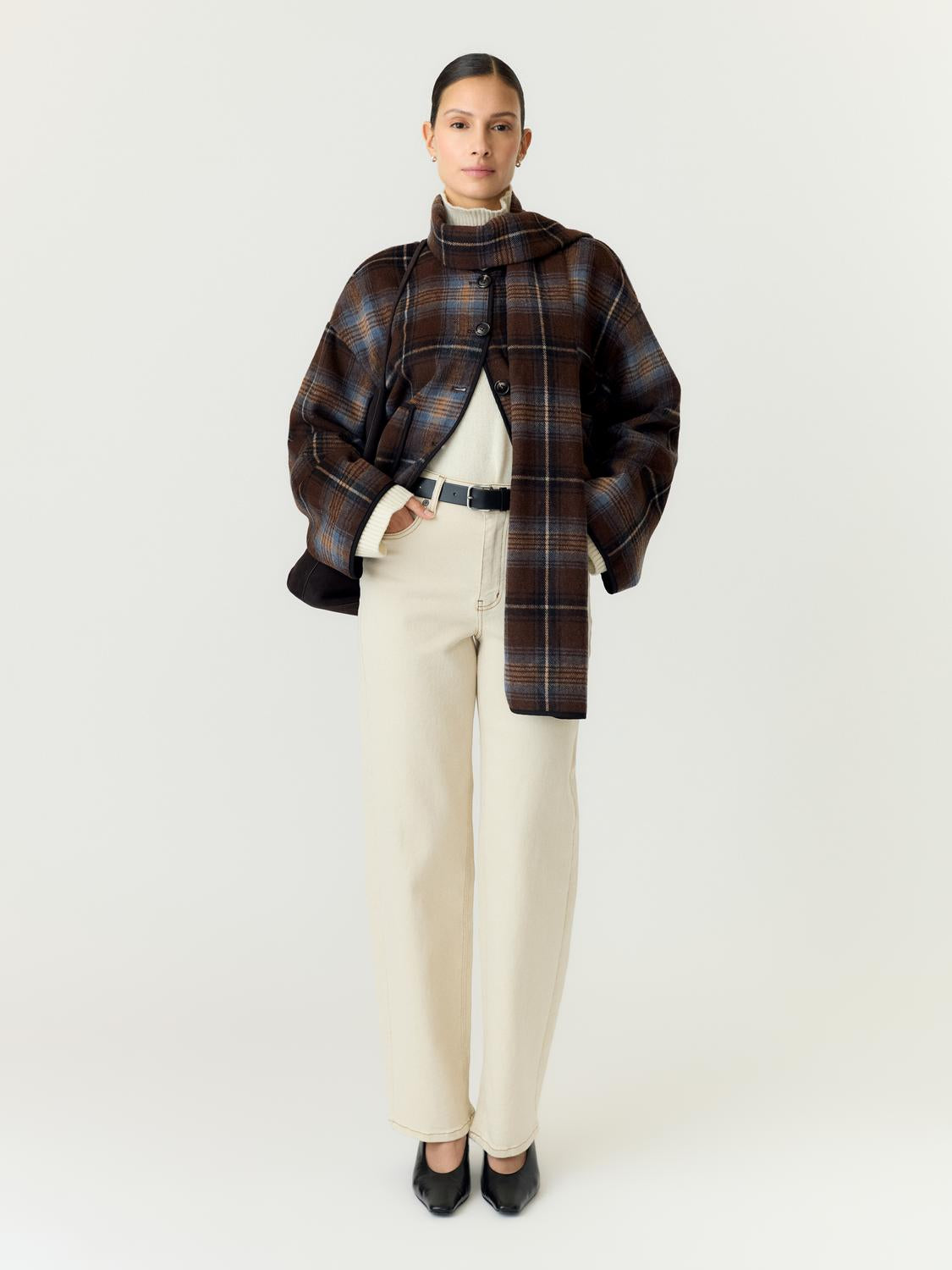 model_shot-detail
