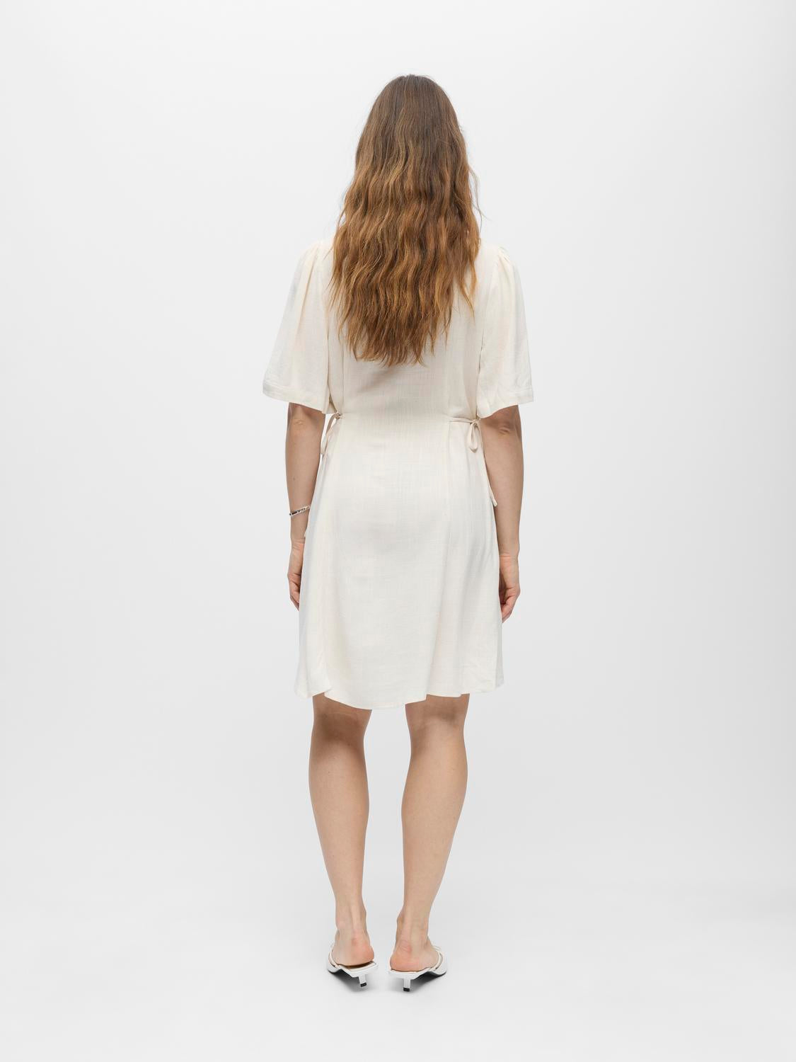model_shot-back
