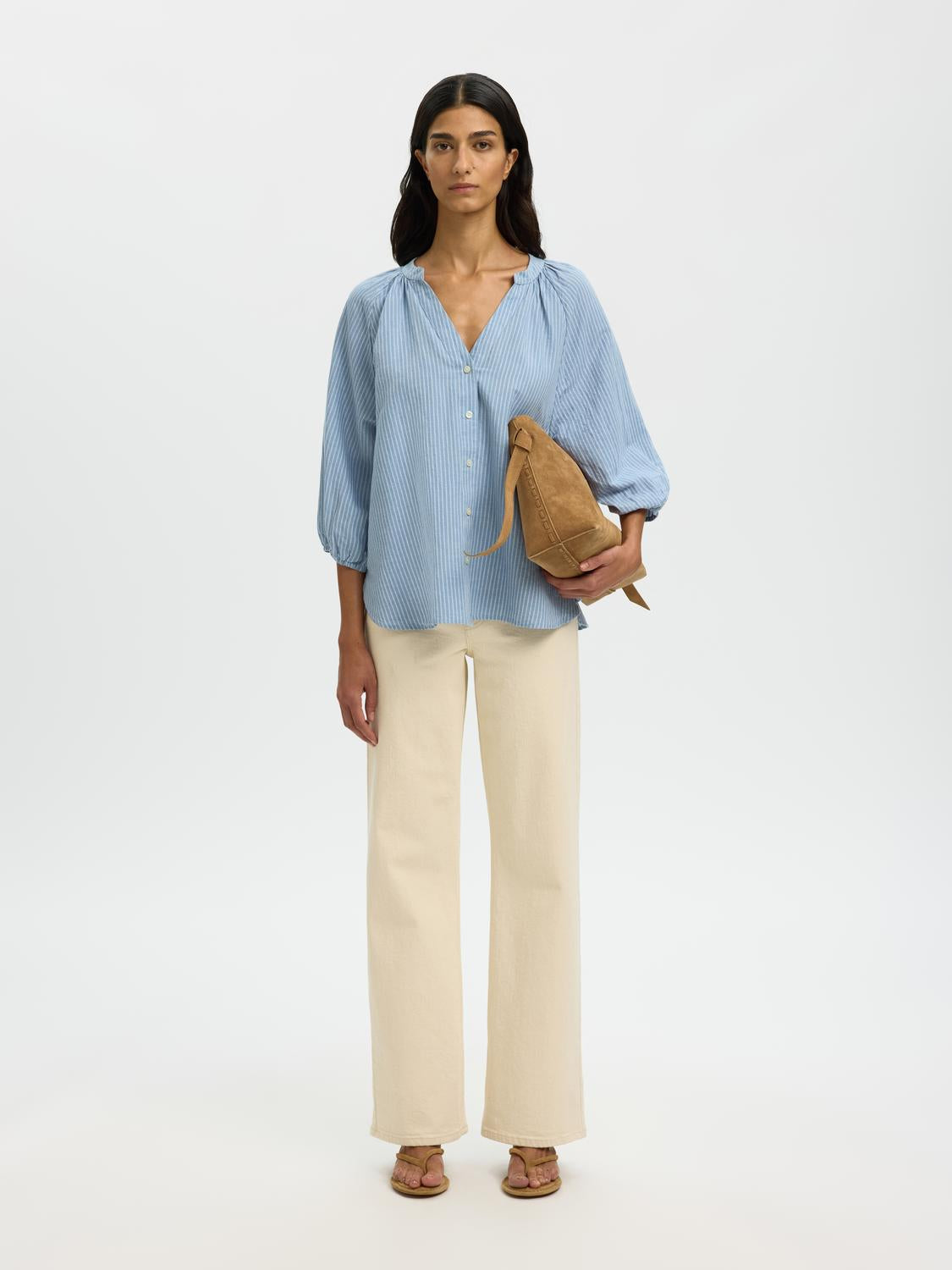 model_shot-front_full