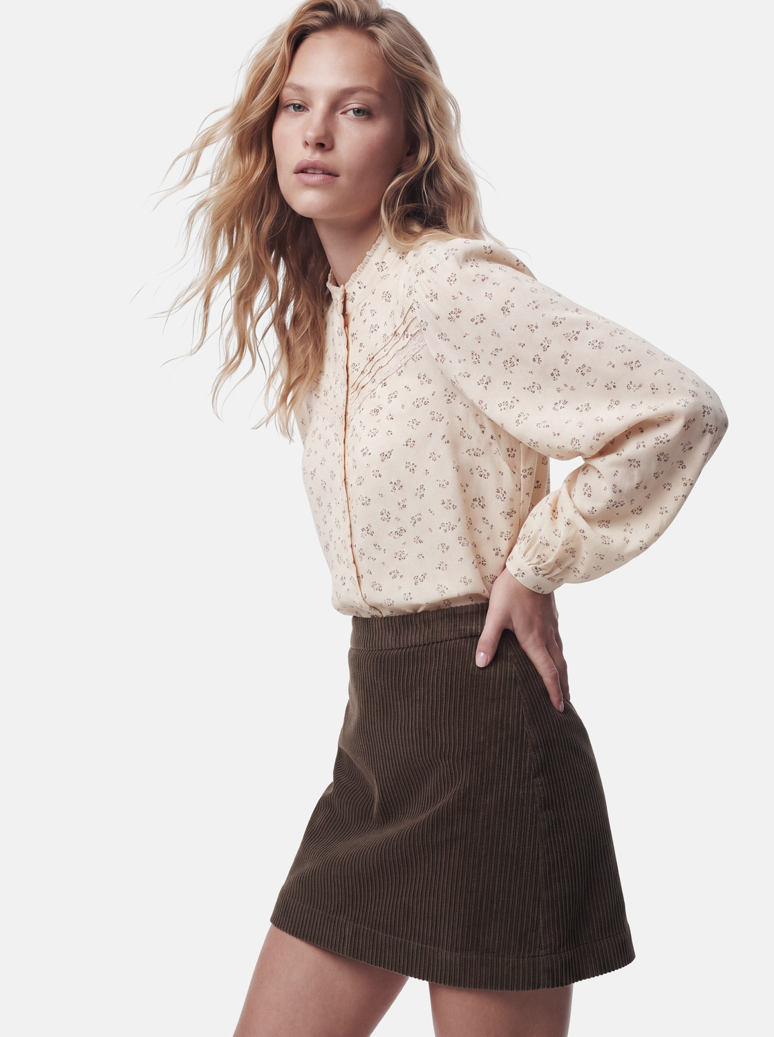 model_shot-front